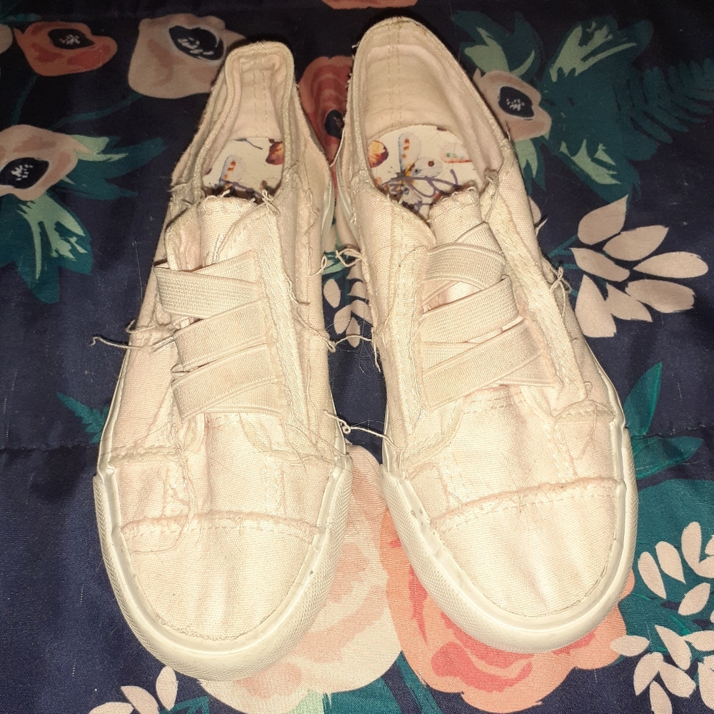 Girls Pink Blowfish Shoes